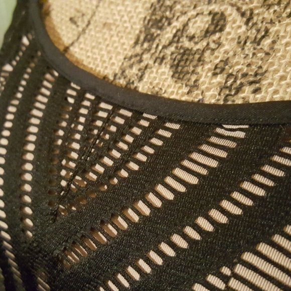 BCBGMaxAzria Black Beige Cut Out Stretch Top - Picture 4 of 6